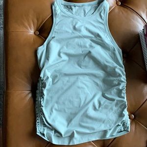 Lululemon running tank, size 6